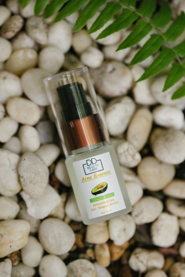 ACNE ESSENCE